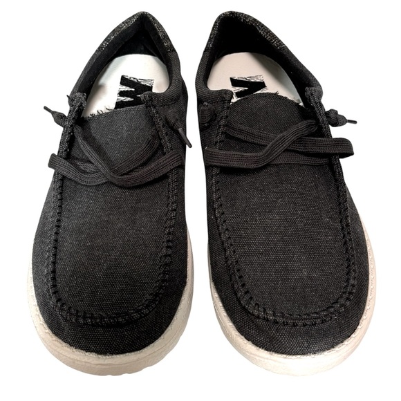 MR. J - MEN’S - SIZE 10.5 - STYLE: DAVID - SLIP ON SHOES IN BLACK - LIKE-NEW - Picture 9 of 11